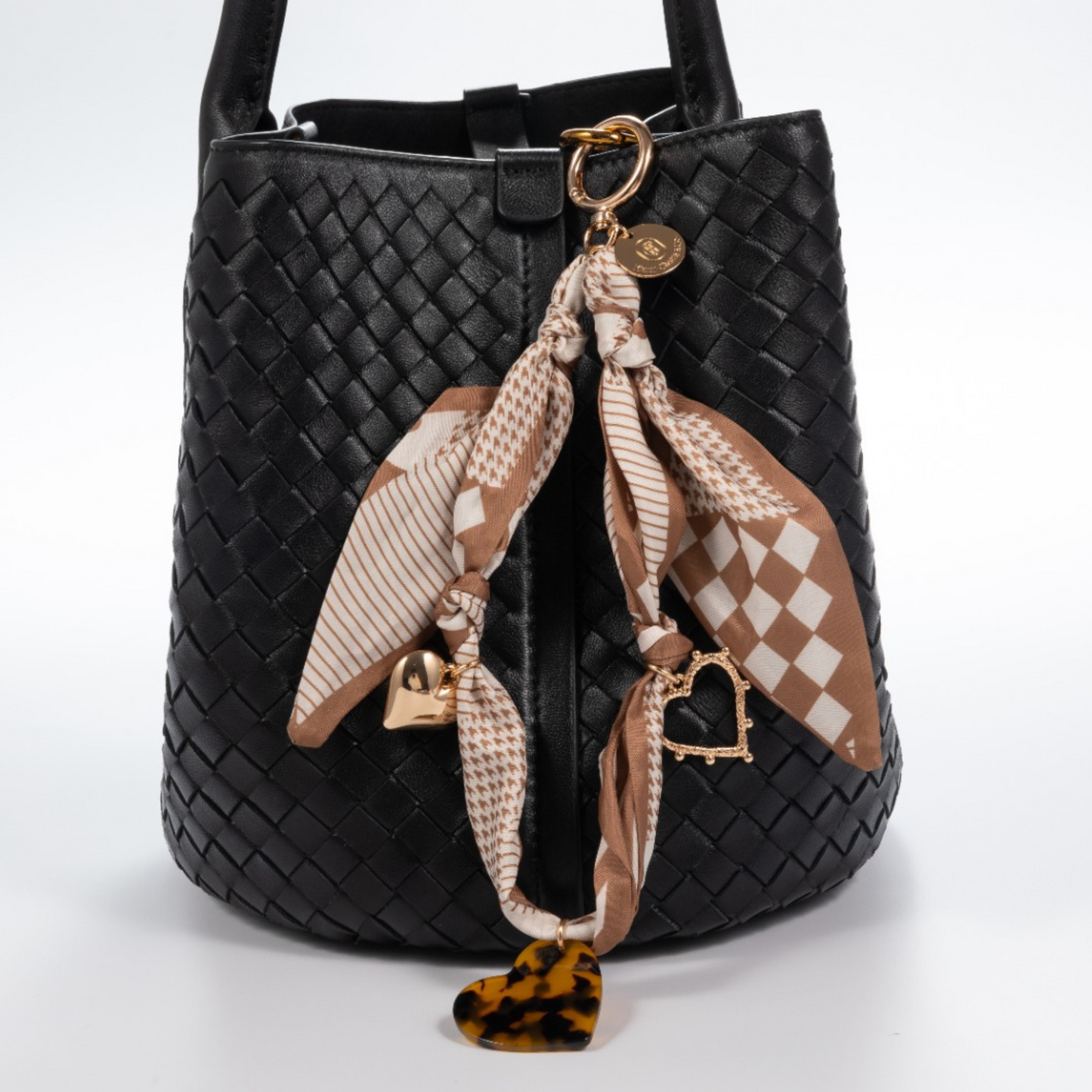 Crème Knot Bag Charm